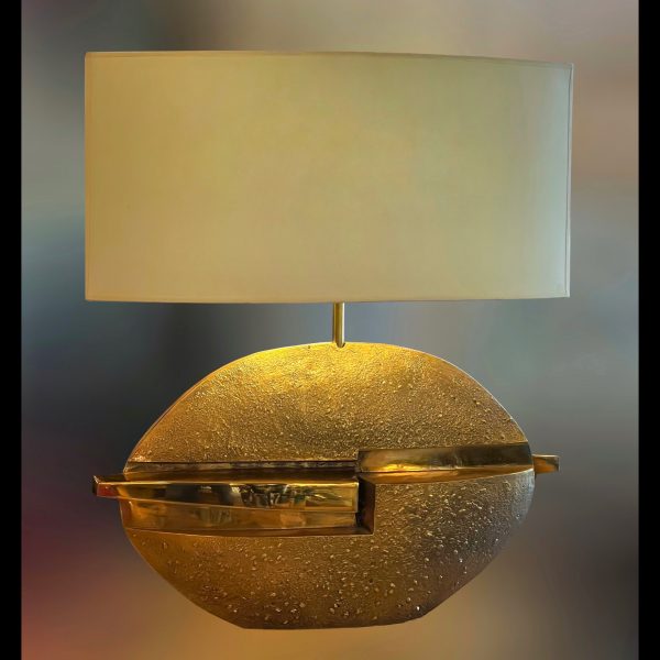 Italian sculptural lamp by Pragos